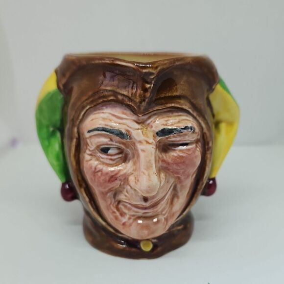 Royal Doulton Jester Toby Pitcher Creamer - Picture 1 of 8